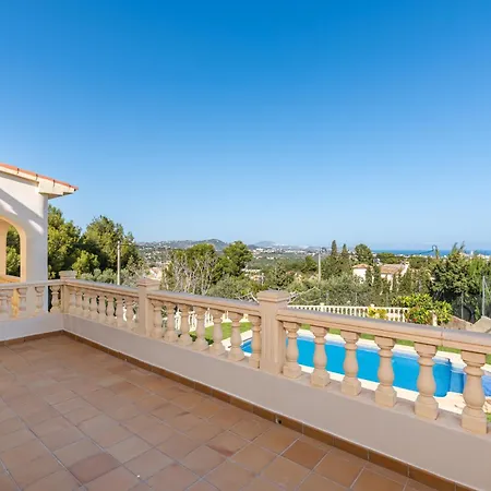 Fina - Plusholidays Calpe