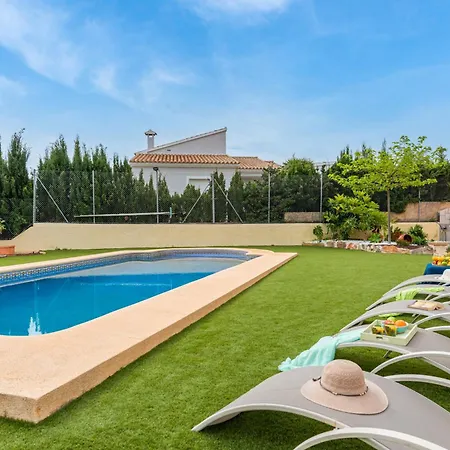 Fina - Plusholidays * 칼페