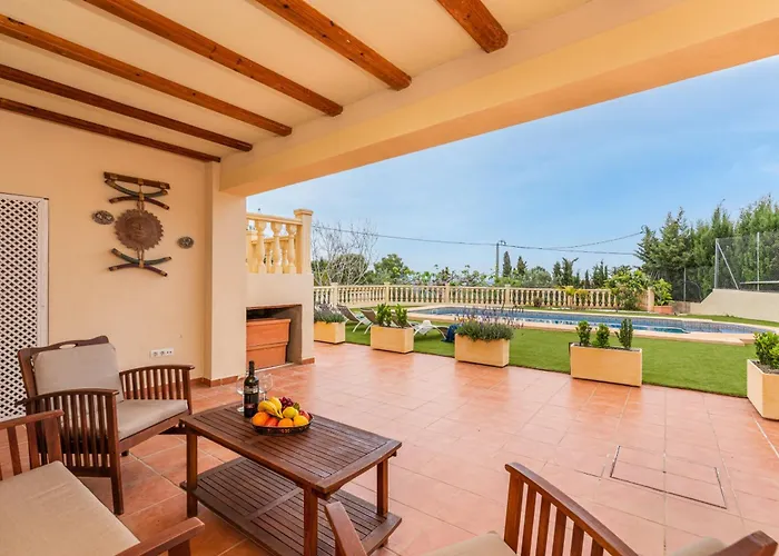 Fina - Plusholidays * Кальпе