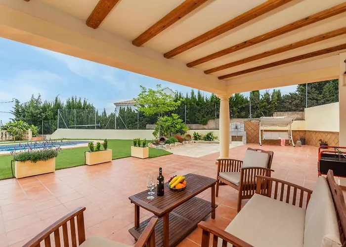 Fina - Plusholidays Villa Calpe