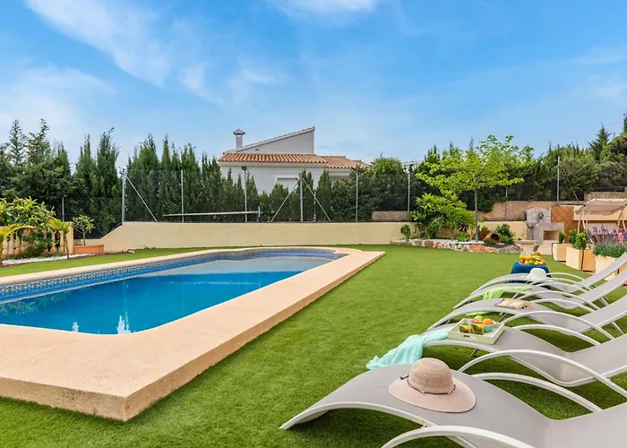 Fina - Plusholidays *