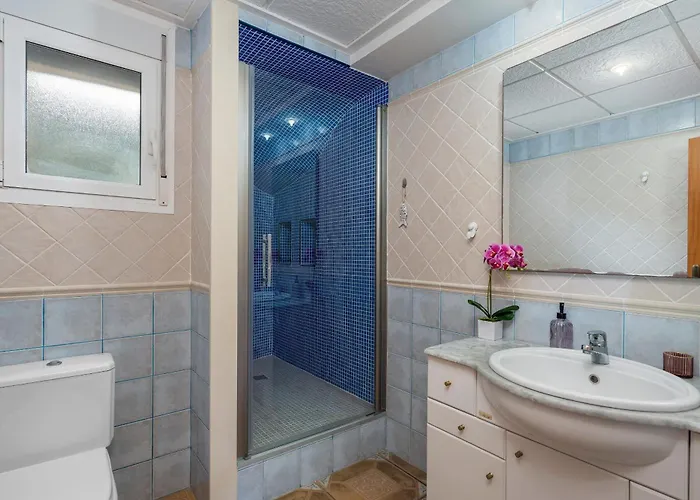 Fina - Plusholidays *